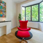 Suberb Brussels